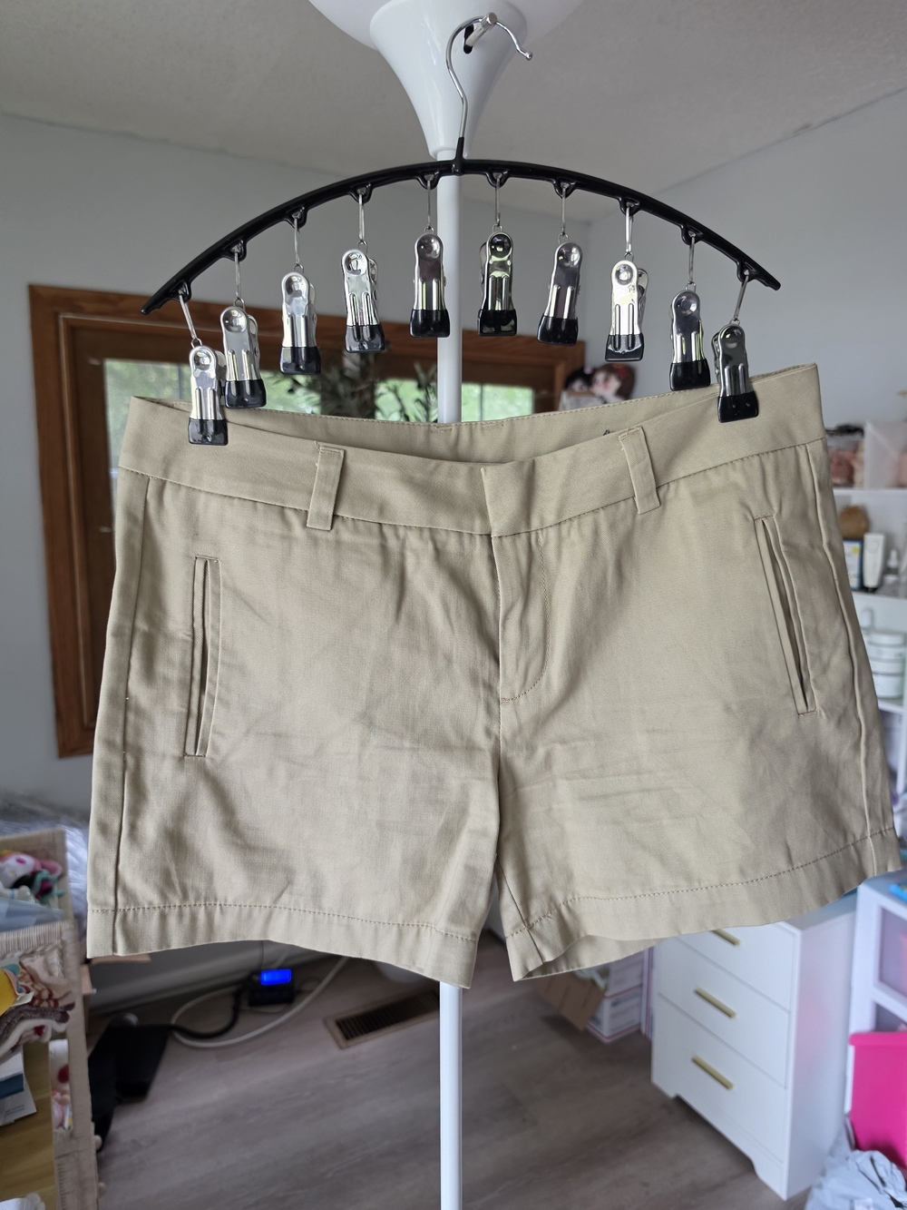 STYLUS Women's Khaki Shorts